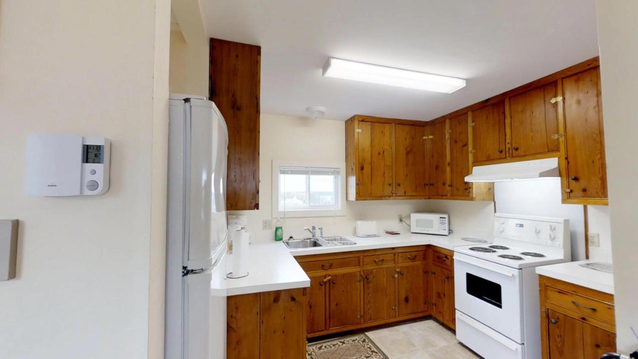 Bayview Pines Country Inn B&B Mahone Bay Bagian luar foto