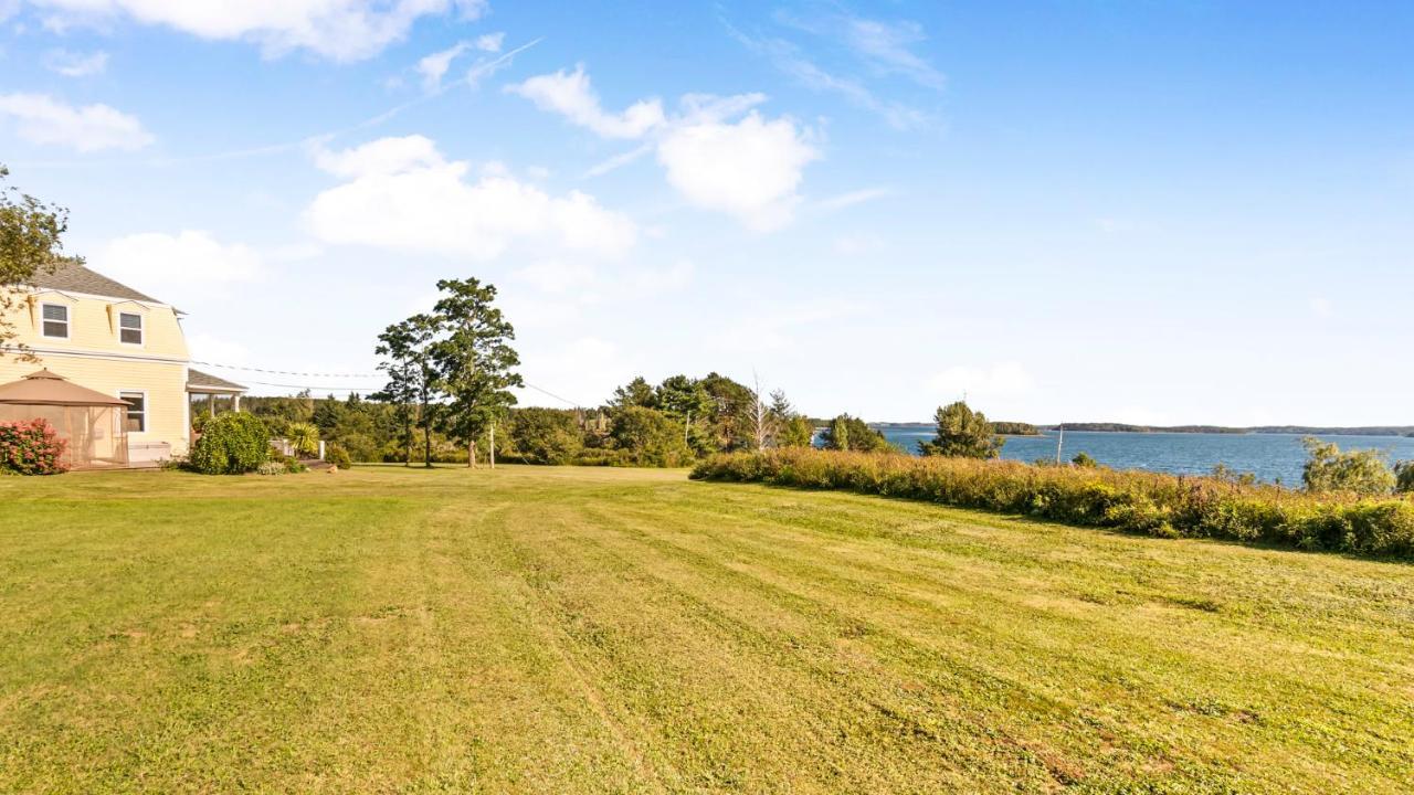 Bayview Pines Country Inn B&B Mahone Bay Bagian luar foto